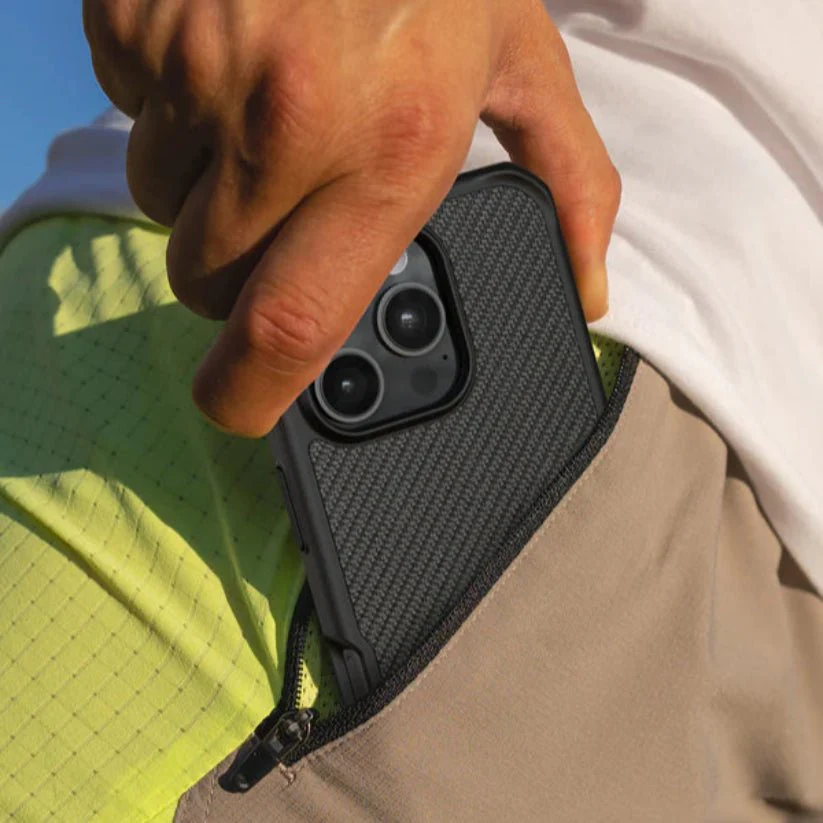 Case ItSkins Ballistic R Nylon para iPhone 16 Pro con MagSafe - Negro - Image 6