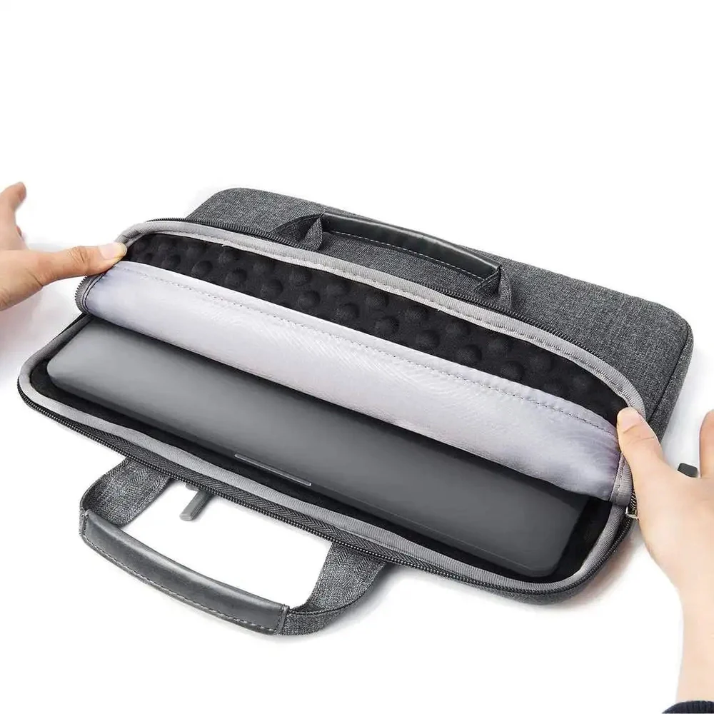 Funda Satechi para Macbook 13" con bolsillos - Gris - Image 3